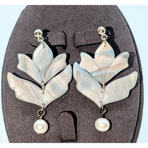 Blue Gray Sheen Polymer Clay Leaf 925 Sterling Genuine Pearl Dangle Earrings - Picture 1 of 5